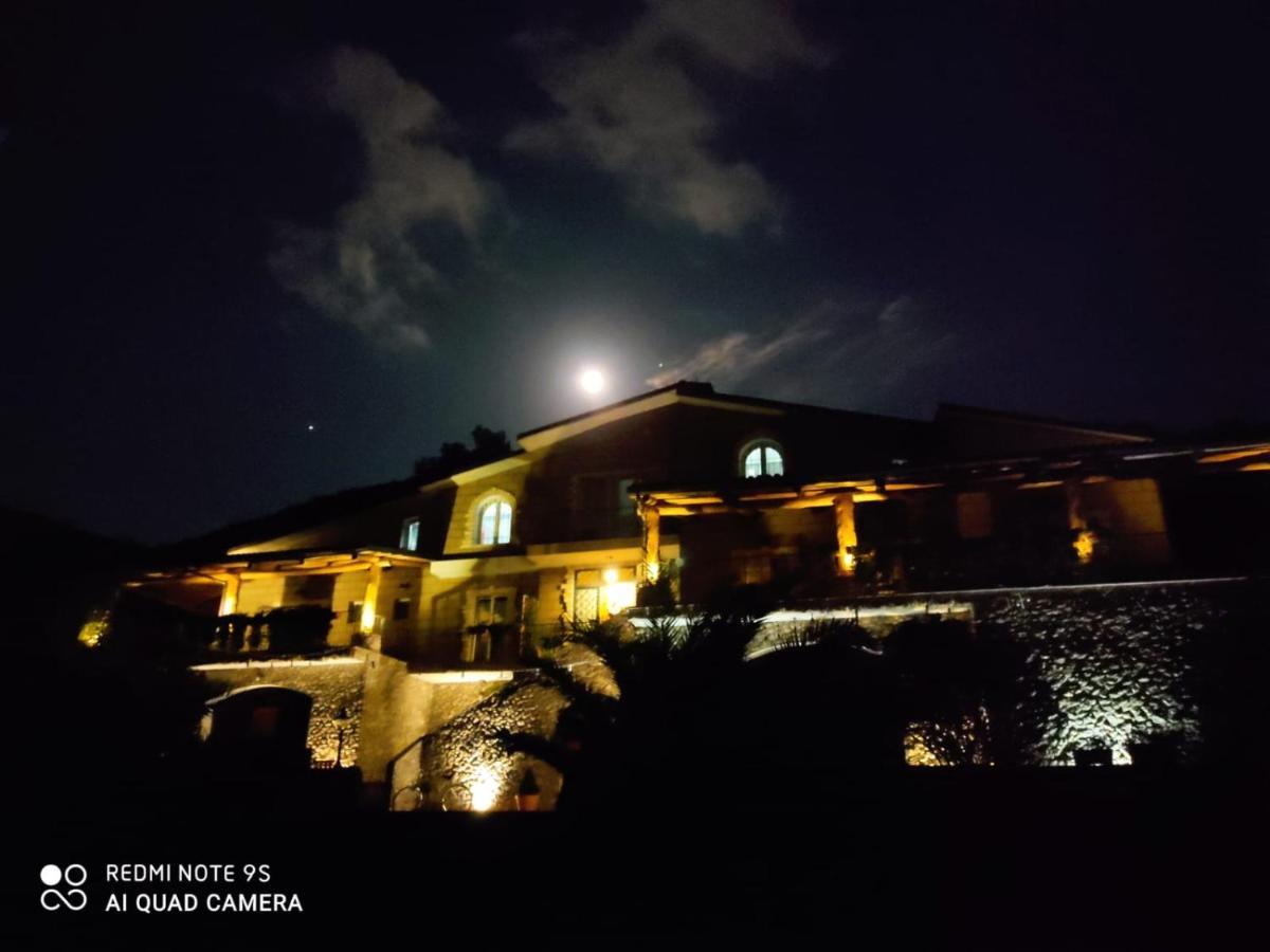 Bed and Breakfast Le Rocce SantʼAgata deʼ Goti Exteriér fotografie